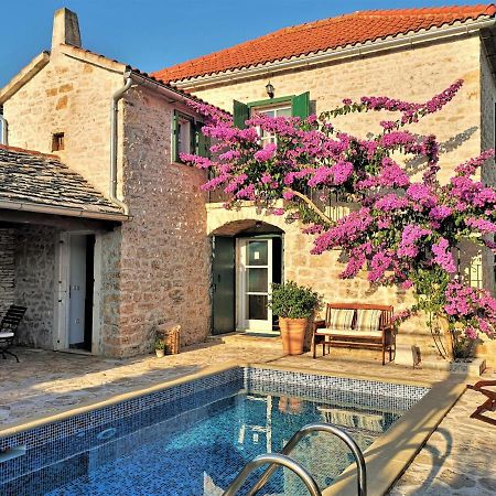 Villa Maruka Supetar Exterior foto