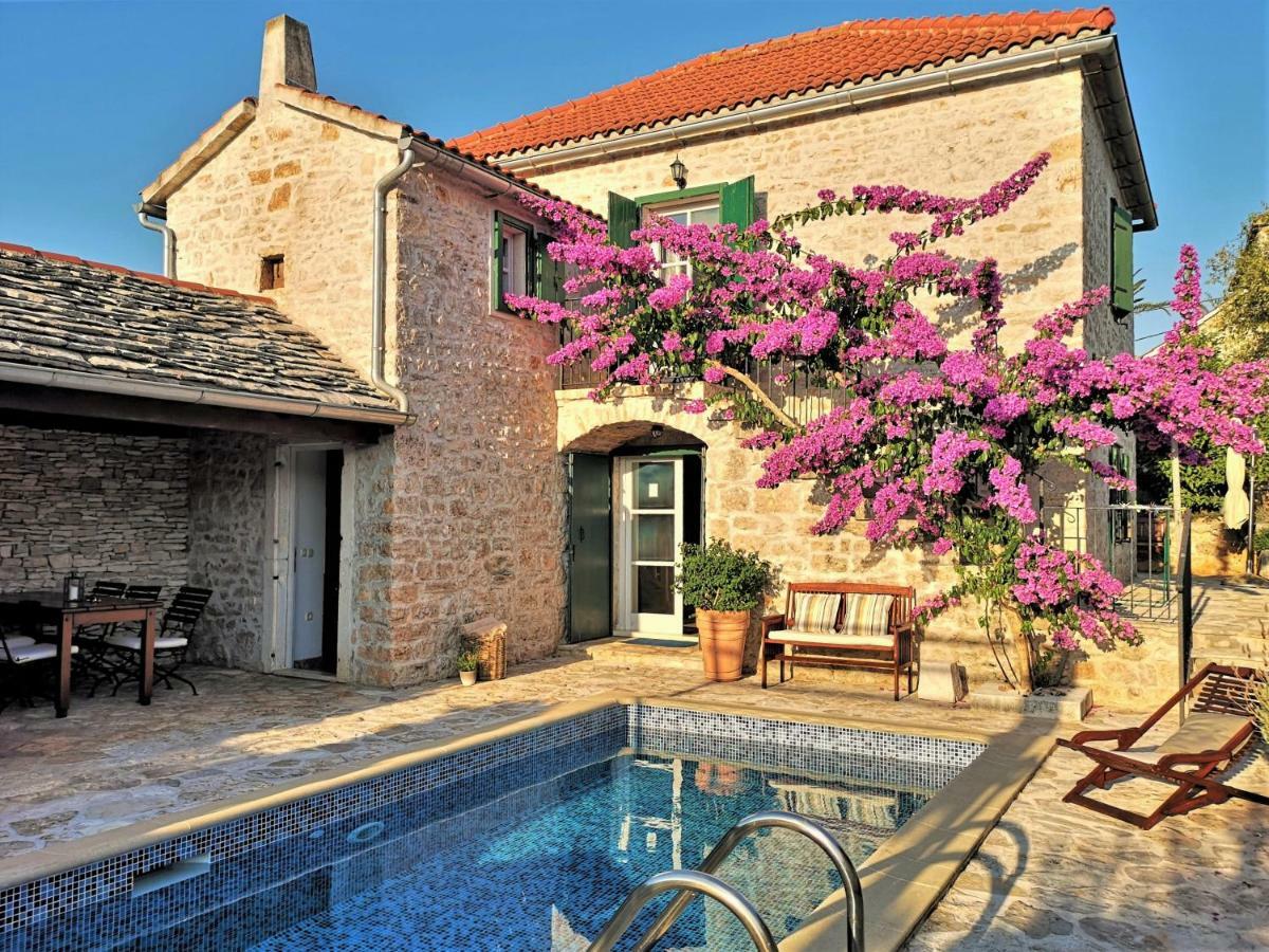 Villa Maruka Supetar Exterior foto